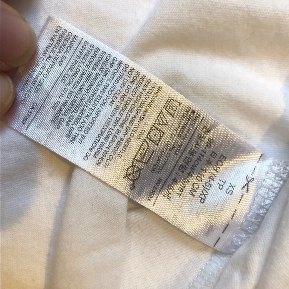 Gap tee